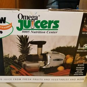 Omega Juicer 8005
